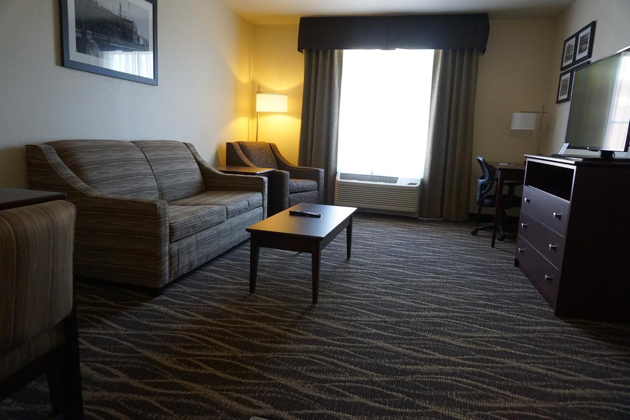 Cobblestone Hotel & Suites - Chippewa Falls Zewnętrze zdjęcie